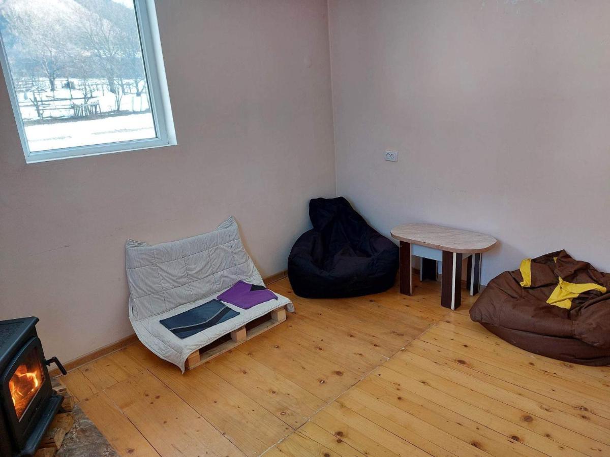 Bombora Hotell Mestia Exteriör bild